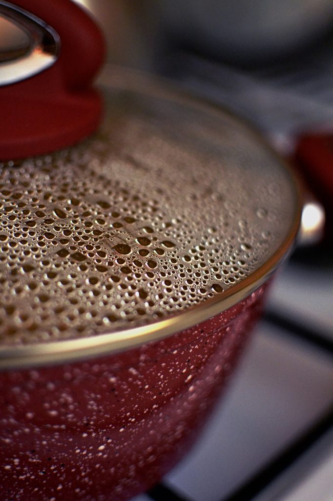 How To Choose The Right Pots And Pans For Every Cooking Technique How To Choose The Right Pots And Pans For Every Cooking Technique